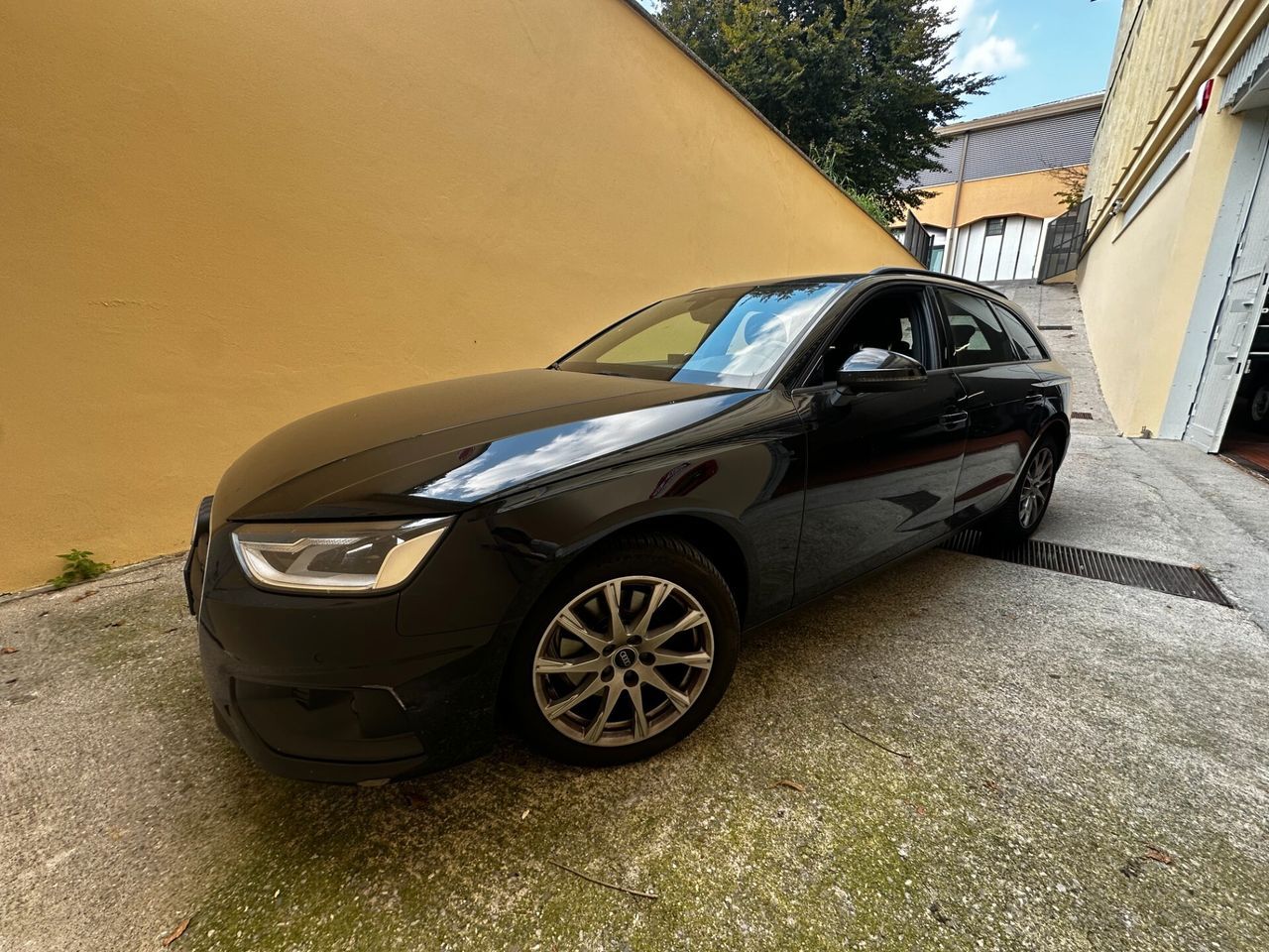 Audi A4 - 1