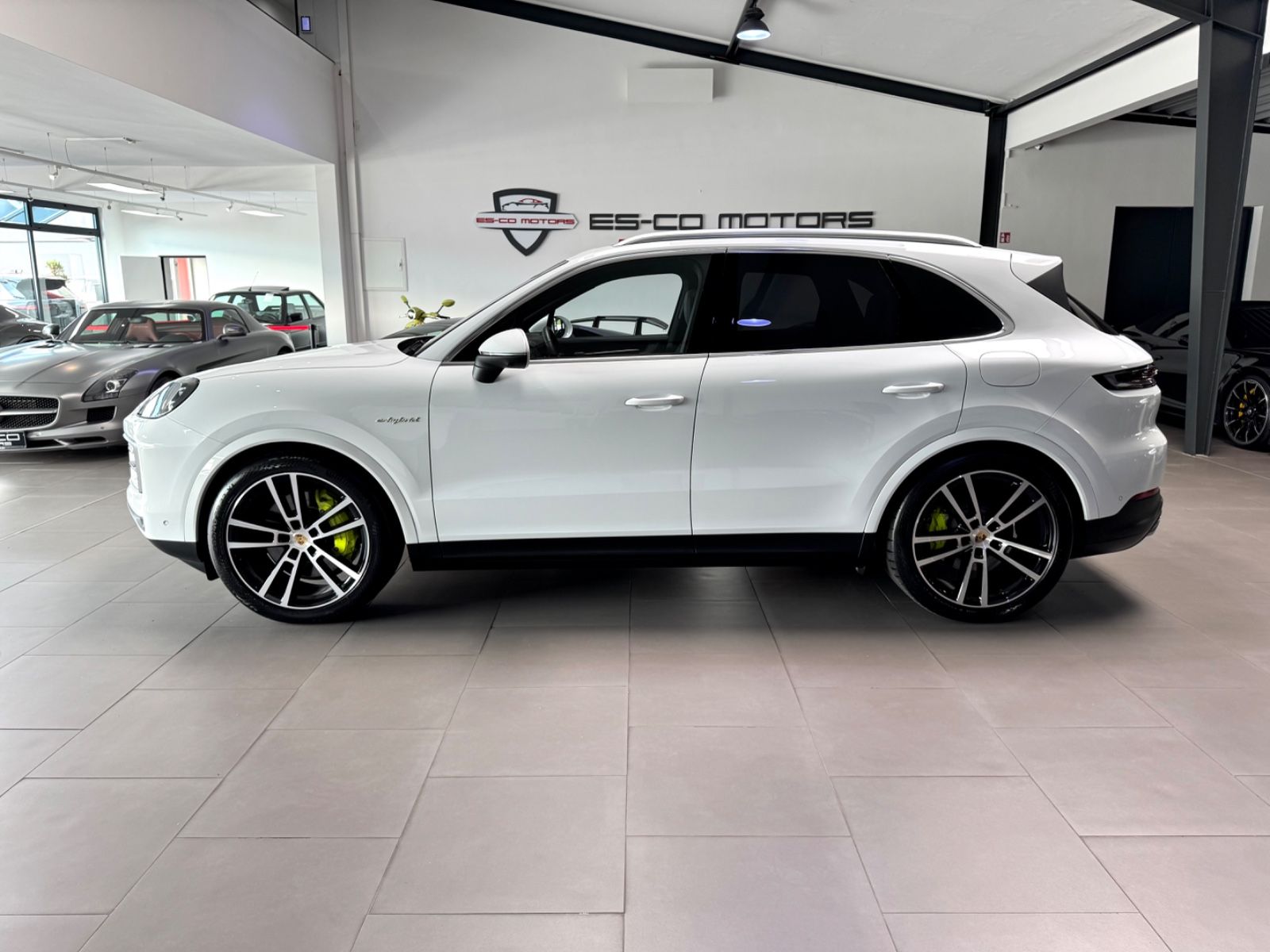 Porsche CAYENNE E-HYBRID B-DISPLAY*MASSAGE*HD-MATRIX*22" imagem 3