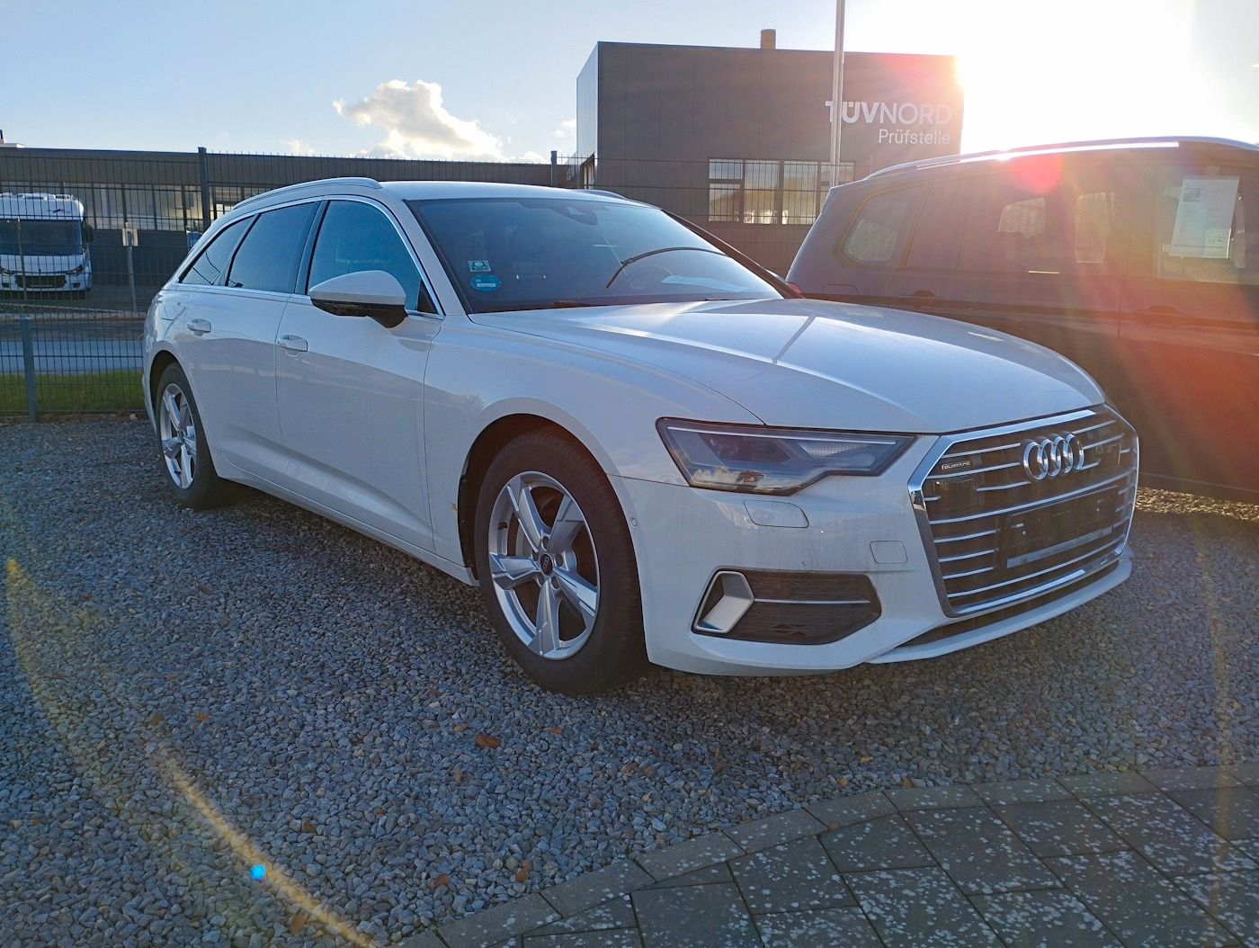 Fahrzeugabbildung Audi A6 Avant 2.0 quattro advanced NEU76T ACC LED KAM
