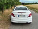 Peugeot 207 CC Black & White Edition 155 THP Black &... - Peugeot 207: Weiß