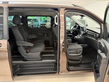 Mercedes V 250 - 12