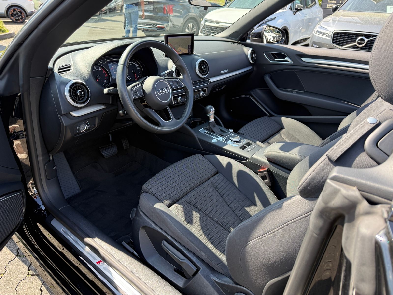 Fahrzeugabbildung Audi A3 Cabriolet 35 TFSI S line B&O ACC LED