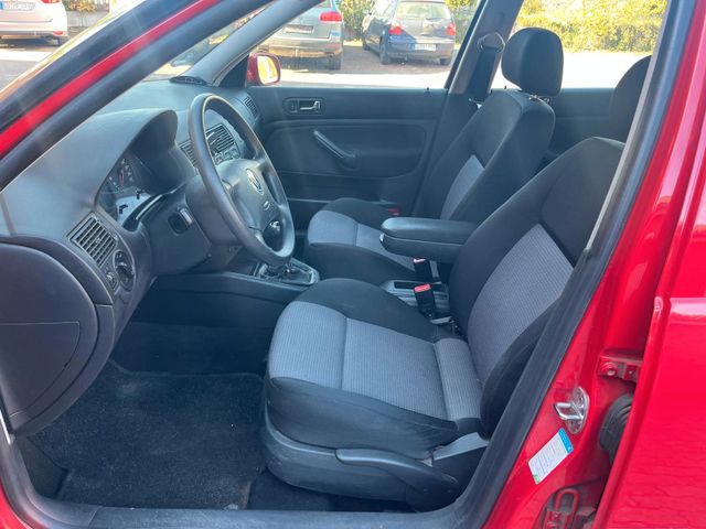 VW Golf 1.6*KLIMA*TÜV/AU NEU* Bild 8