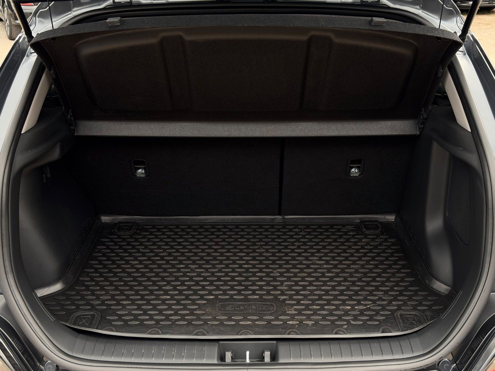 Fahrzeugabbildung Hyundai KONA E Edition 30+ SHZ LHZ LKA ACC KRELL CarPlay