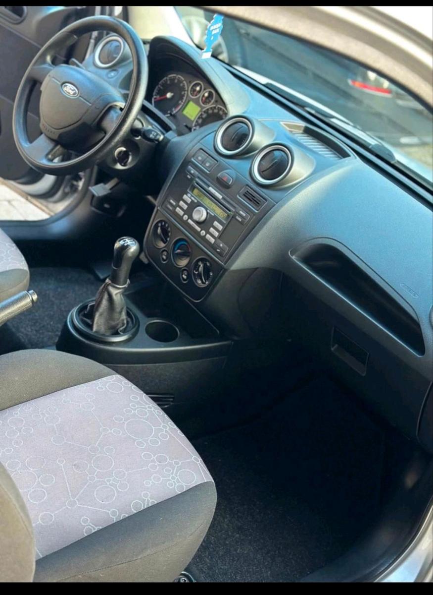 Ford Fiesta 2006 — photo 6