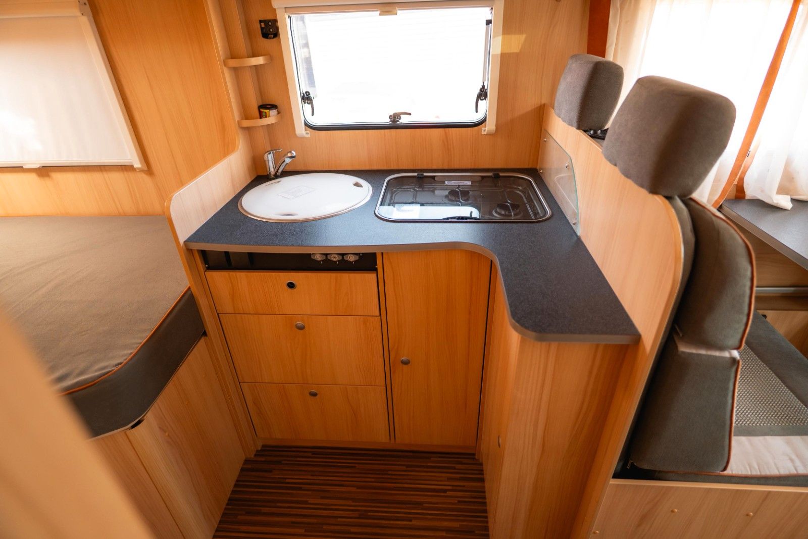 Fahrzeugabbildung Fiat Ducato Alkoven *6 Schlafplätze*Markise*Klima*
