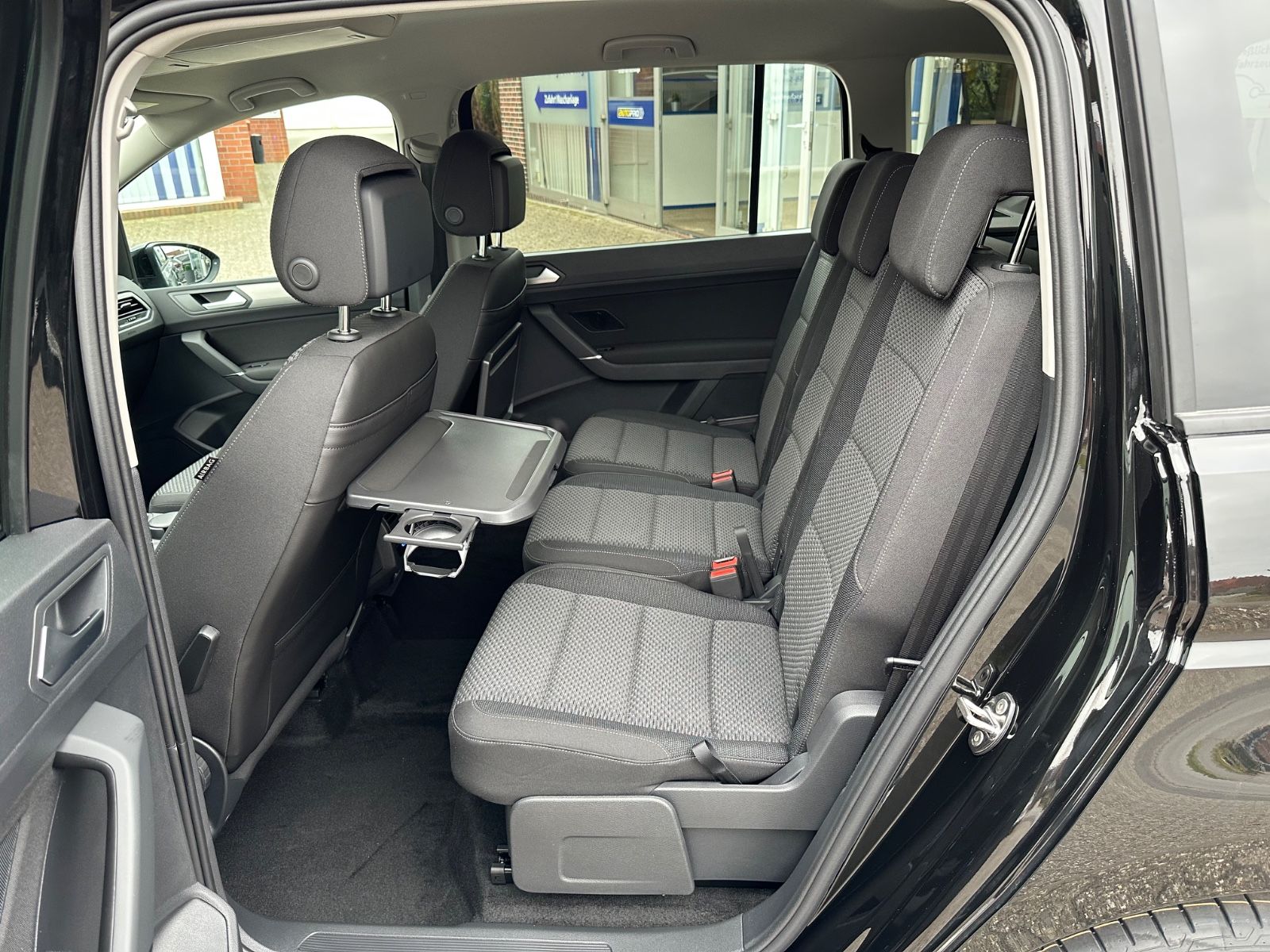 Fahrzeugabbildung Volkswagen Touran 1.5 TSI Comfortline DSG Navi/ACC/IQ/Shzg