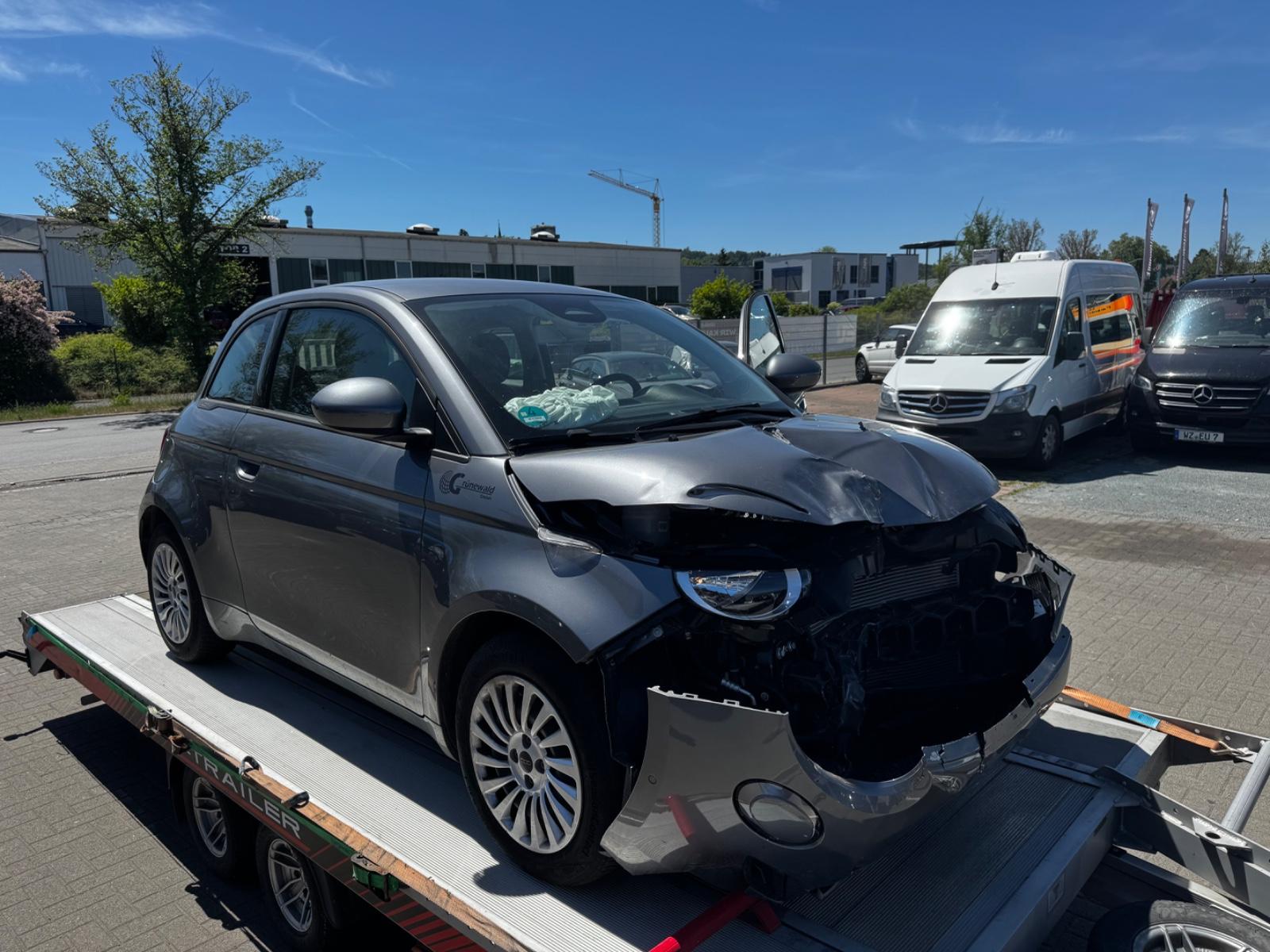Fiat 500e Elektro **18tkm**1.HAND**Scheckheft**