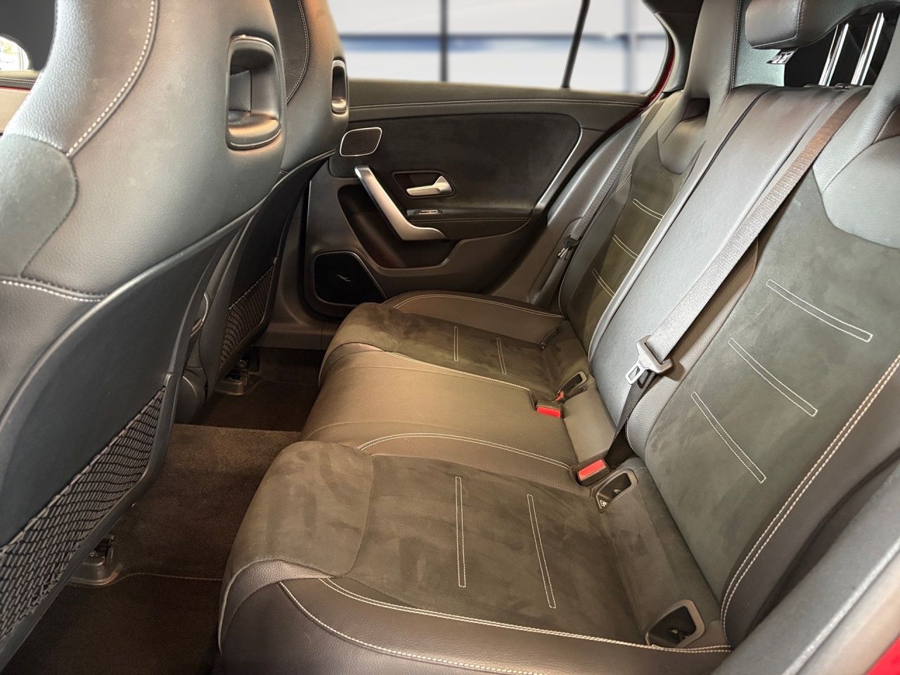 Fahrzeugabbildung Mercedes-Benz A 250 e AMG+NIGHT+MULTIB+BURM+STNDHZ+AMBIENTE++