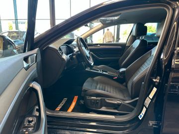 Volkswagen Passat GTE *Keyless*SitzHZ(VH)*3-Zonen*Massage*