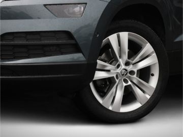 Skoda Karoq Style 1.5 TSI DSG AHK NAVI LED