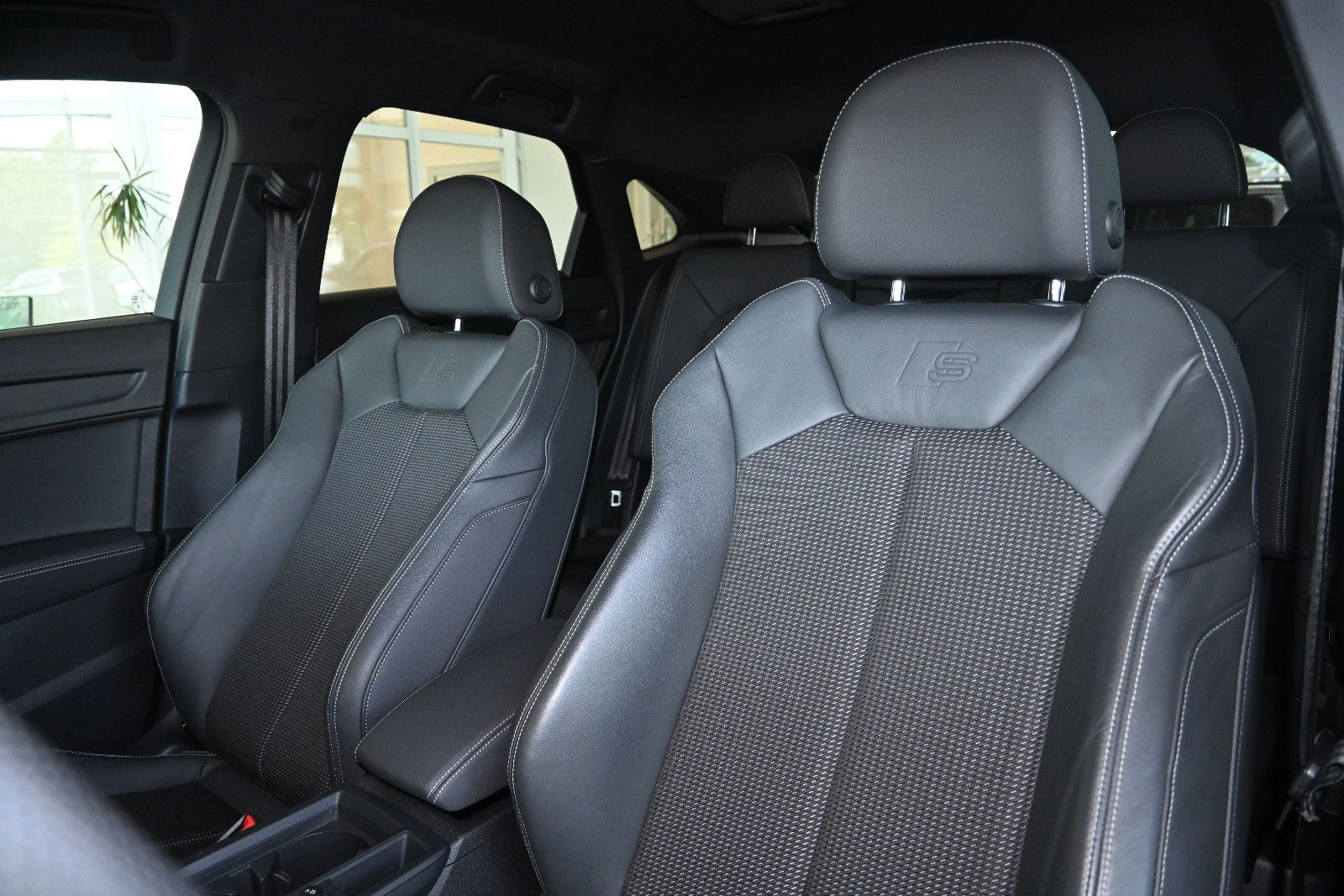 Audi Q3 SB 35 TDI S-Line Navi Virtual Teilleder PDC foto 14