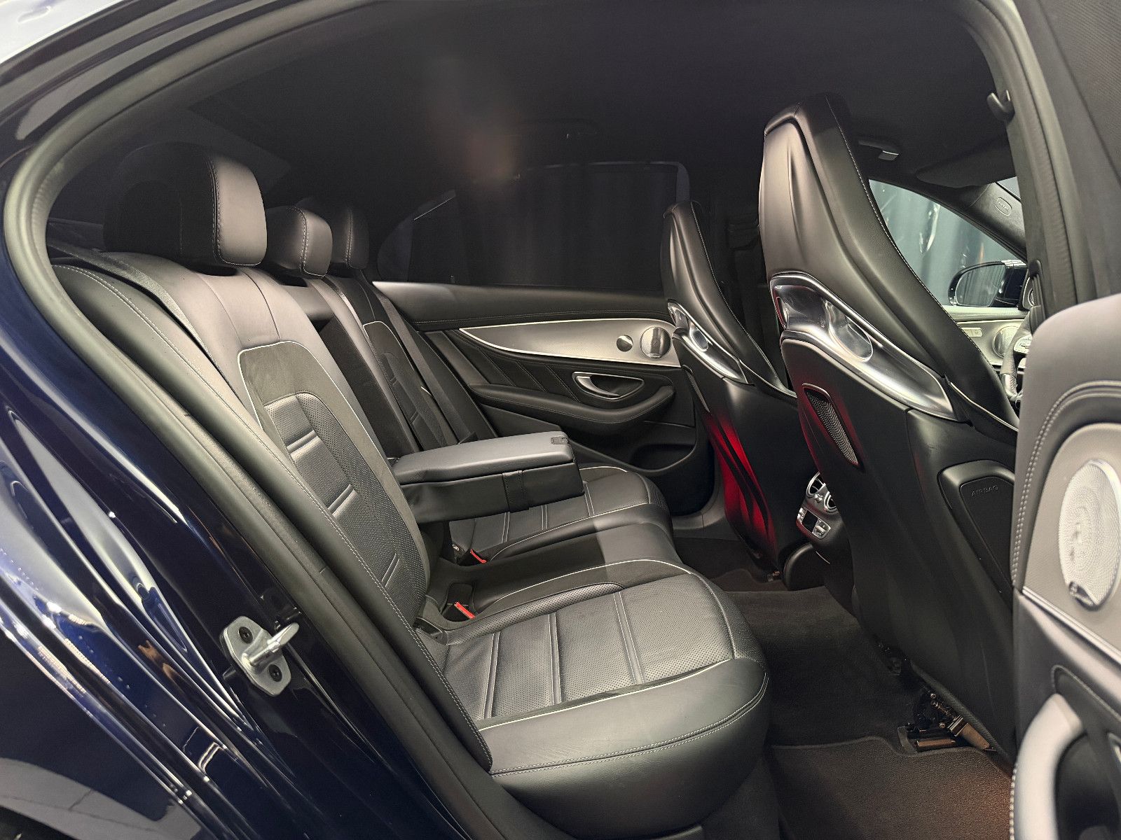 Fahrzeugabbildung Mercedes-Benz E 63 S AMG 4Matic+ |3D-BURMESTER|VOLL