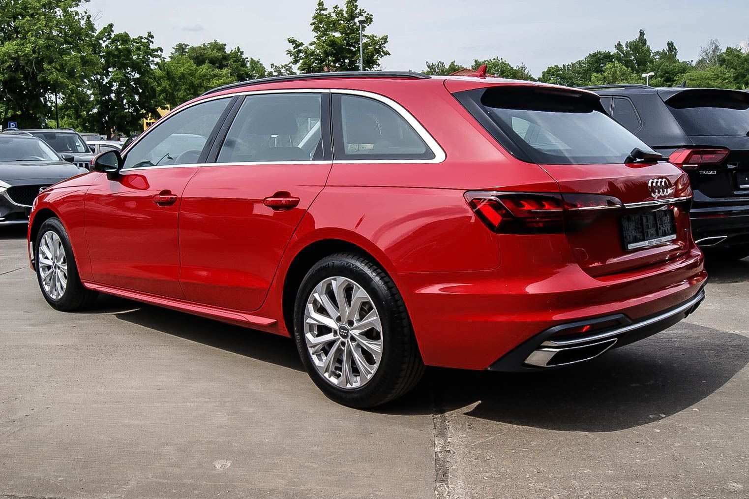 Fahrzeugabbildung Audi A4 Avant 45 TDI 3.0 V6 quattro advanced 1.HAND