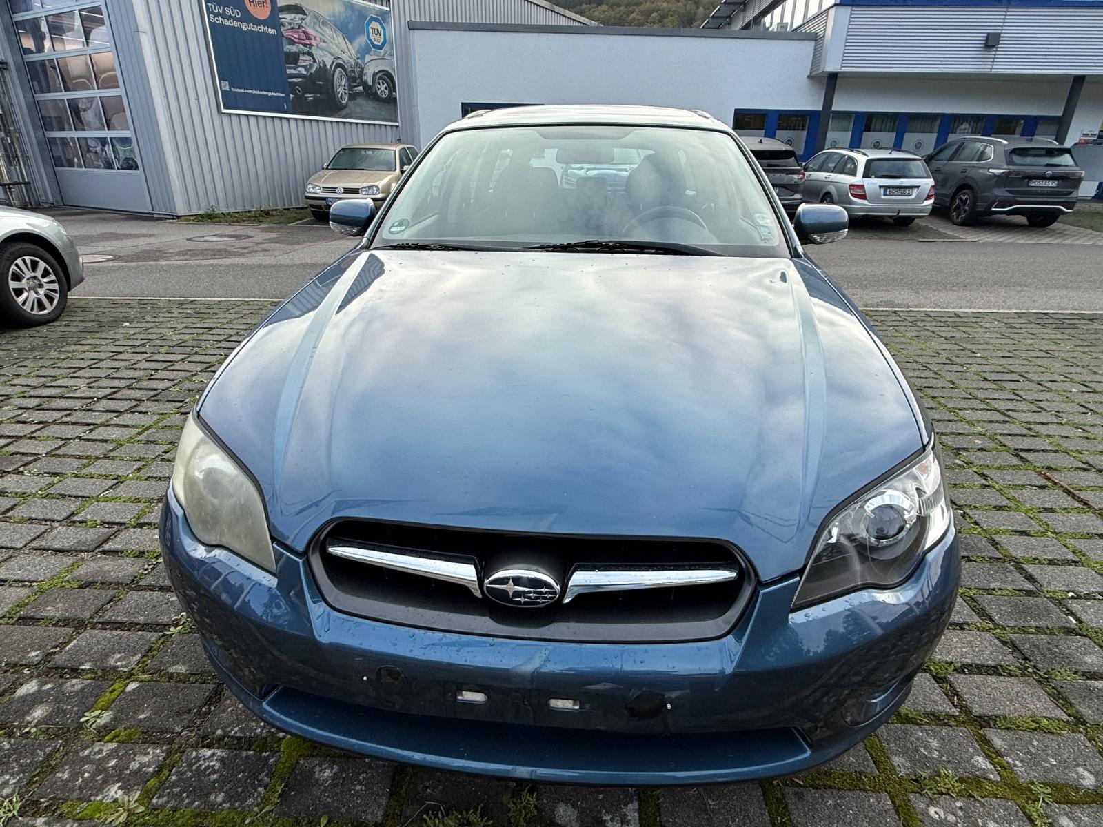 Subaru Outback 2006 — вигляд ззаду