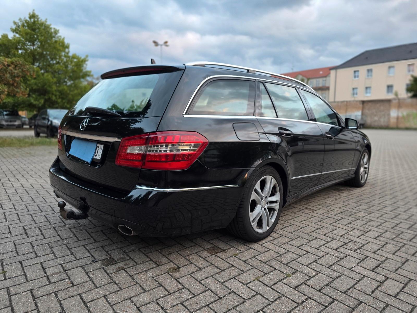 Mercedes-Benz E300 2010 — engine 2.987 cm³, 231 HP (170kW)