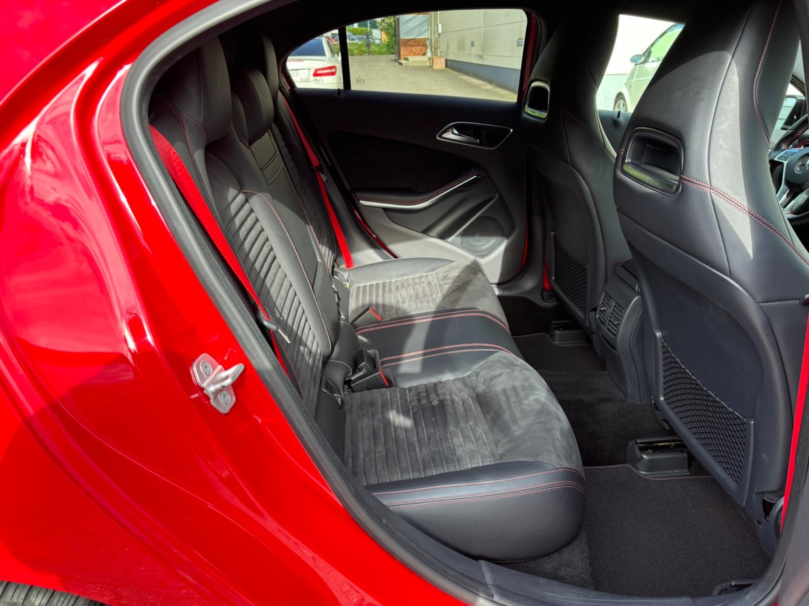Mercedes-Benz A 250 AMG Line  Harman-Kardon Navi TÜV NEU