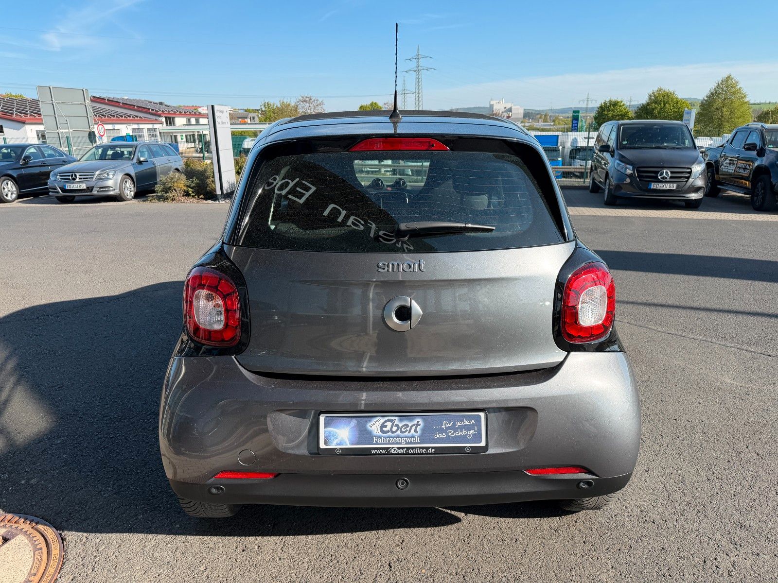 Fahrzeugabbildung Smart ForFour PASSION Tempomat+Klima+Faltdach+SHZ+BT