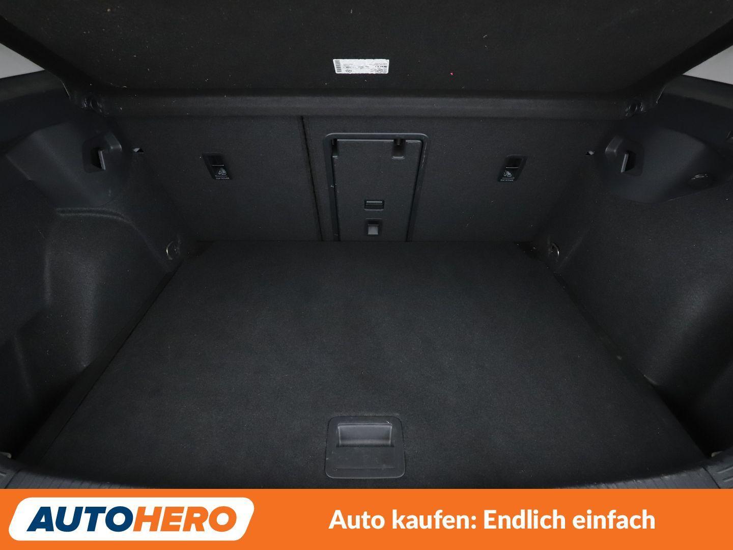 Volkswagen Golf VIII 1.0 TSI Active*LED*NAVI*ACC*PDC*SHZ*, миниатюра 16