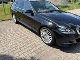 Mercedes-Benz E200 T-Modell (W212 Facelift... - Mercedes-Benz E-Class: W212