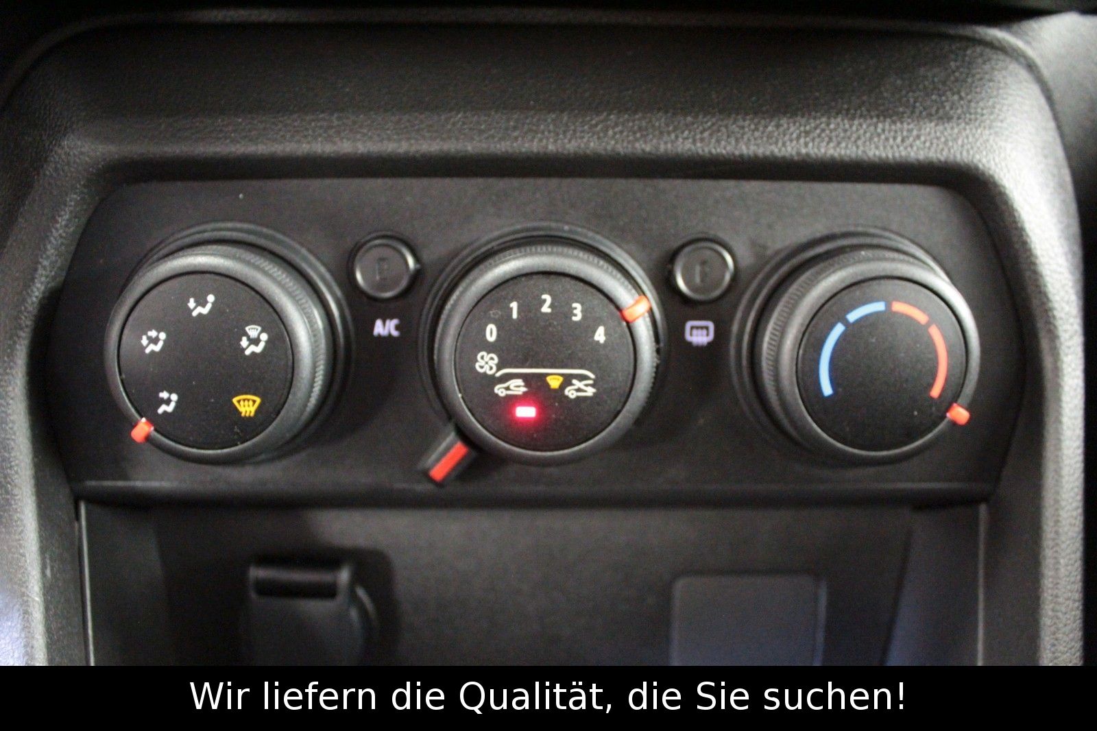 Fahrzeugabbildung Dacia Sandero SCe 65 Essential*Klima*Media Display*