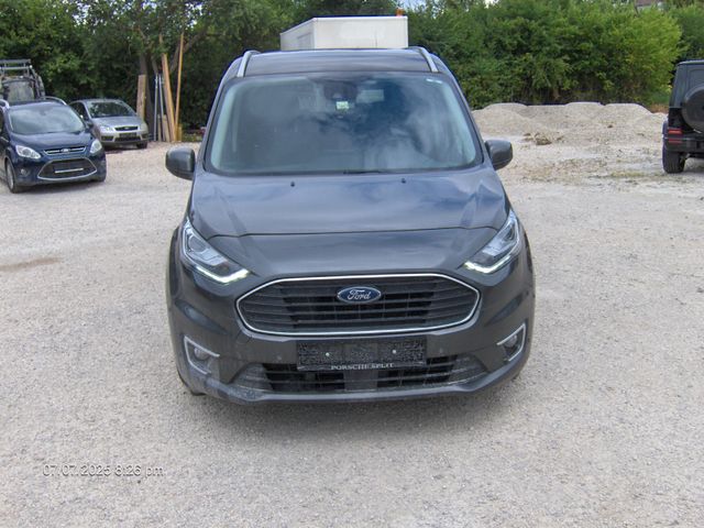Ford Grand Tourneo Connect Titanium