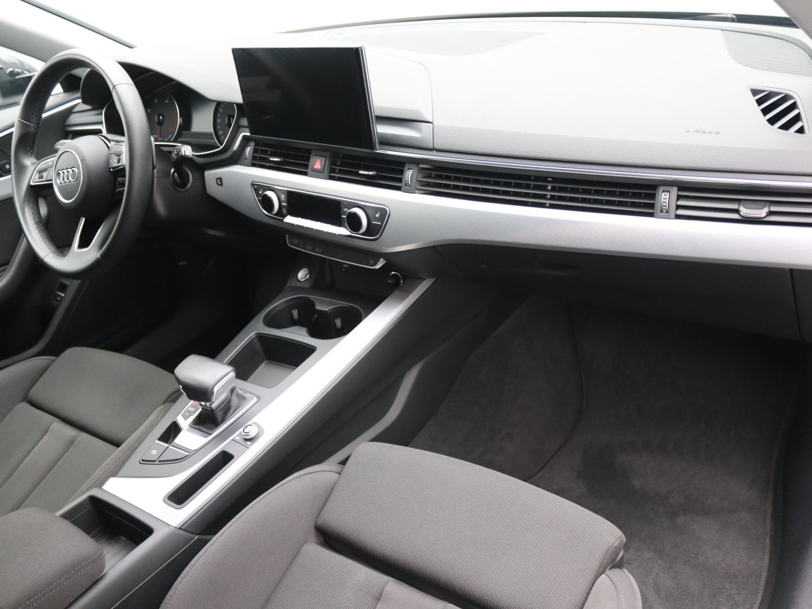Audi A4 - Bild 9