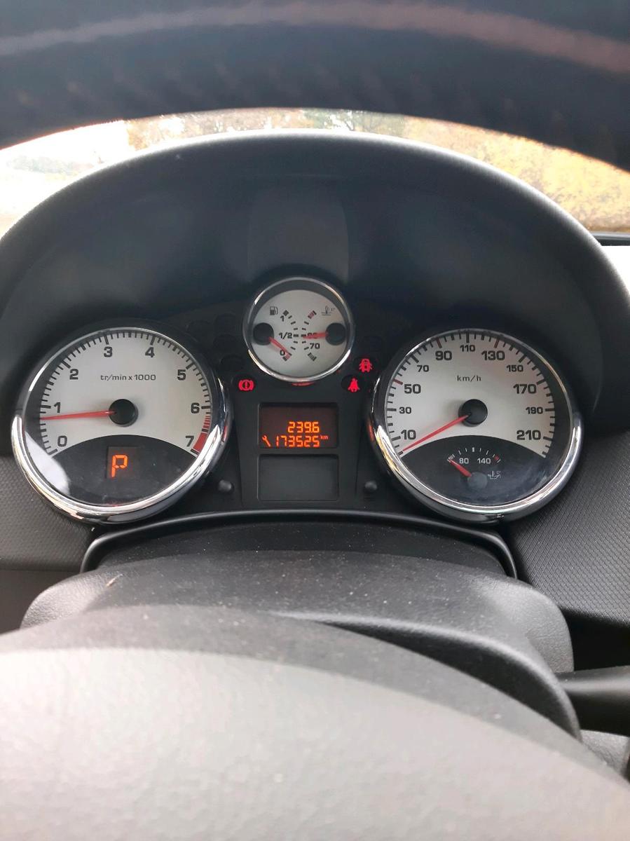 Peugeot 207 2009 — photo 11