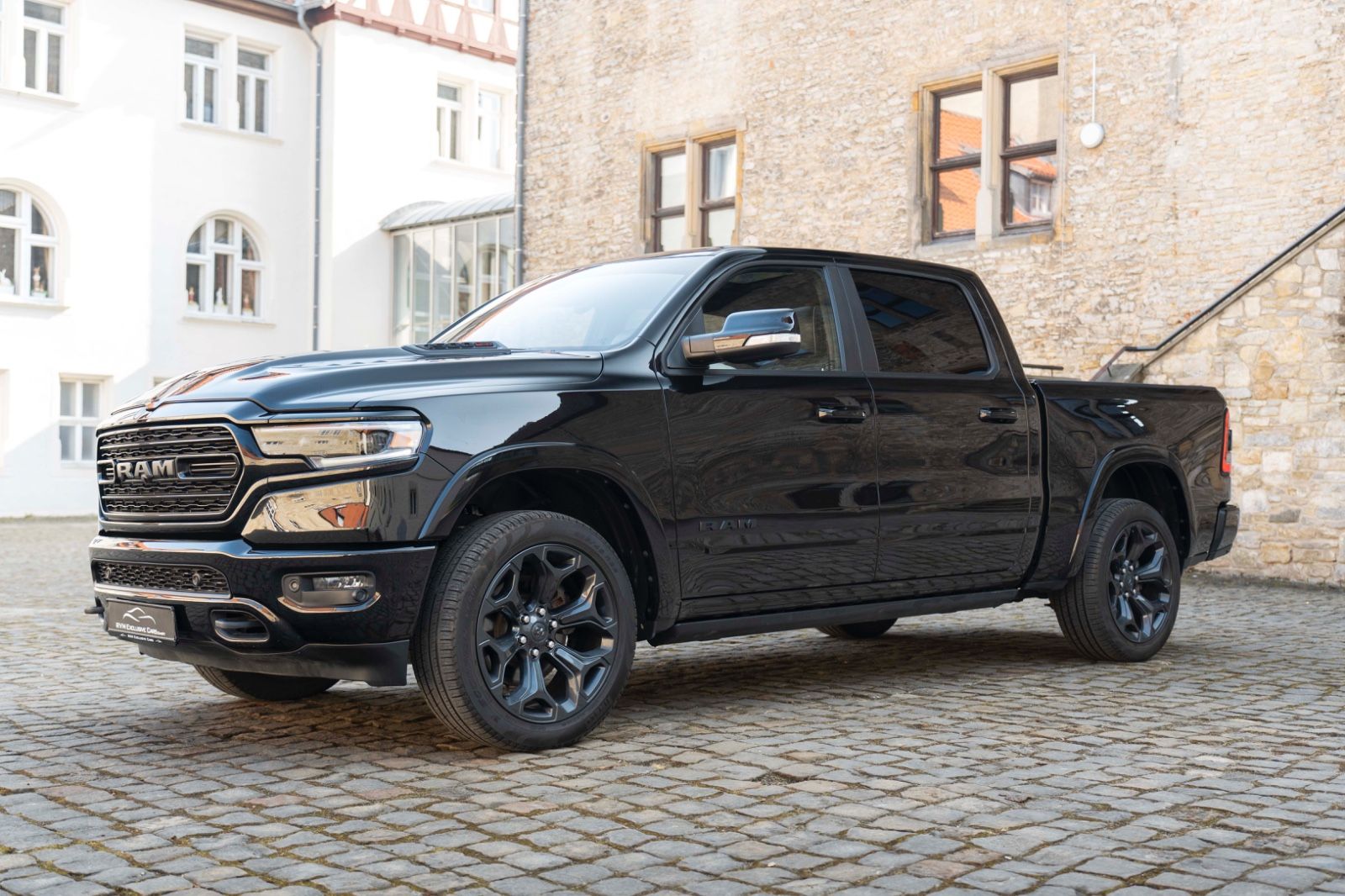 Fahrzeugabbildung Dodge RAM 1500 Limited H&K ACC 360° LED LUFTFEDERUNG