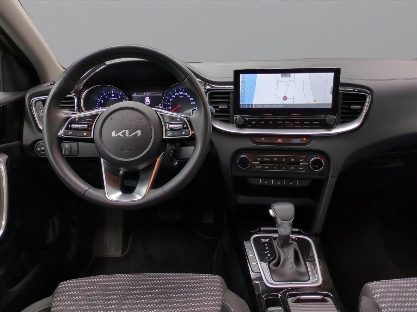 Kia CEED SW 1.5T DCT SPIRIT FULL-LED|KAMERA|NAVI|17Z