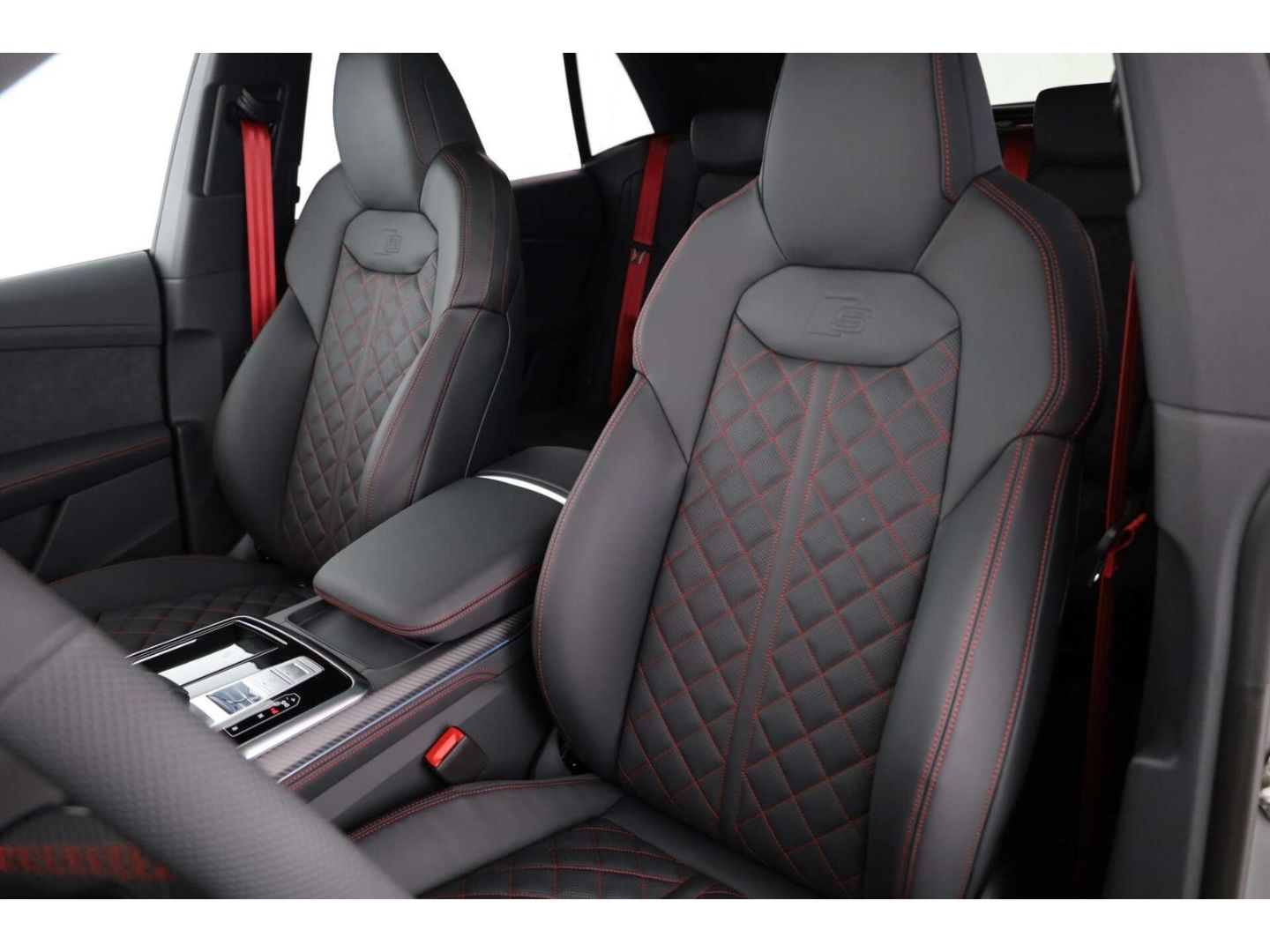 Audi SQ8 - Bild 10