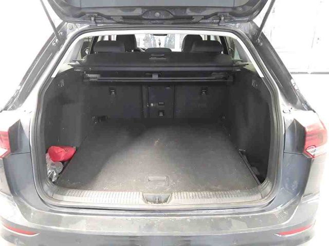Golf VIII Variant 2.0 TDI LIFE LED+DCP+APP+NAVI+