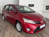 Toyota Verso Comfort - rote Toyota Verso