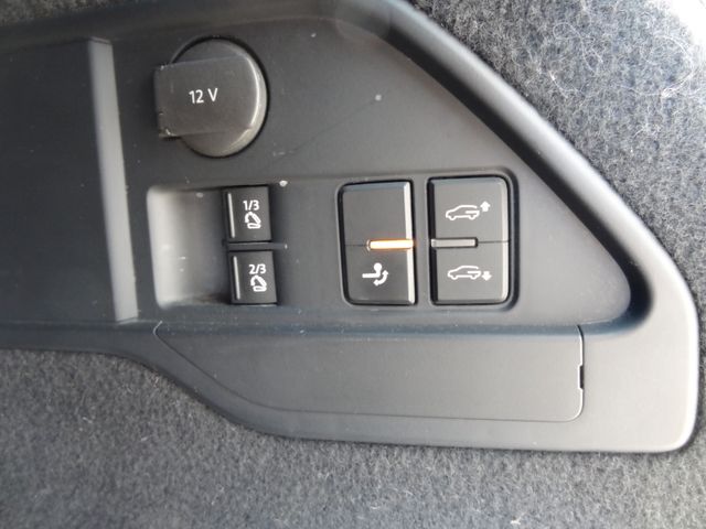 Fahrzeugabbildung Volkswagen Touareg V6 TDI/Xenon/Leder/Kam/Luft/2.Hd/AHK/Nav