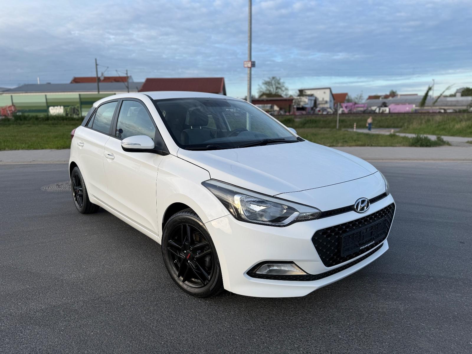 Hyundai i20 KLIMA  / TÜV NEU / SERVICE NEU !