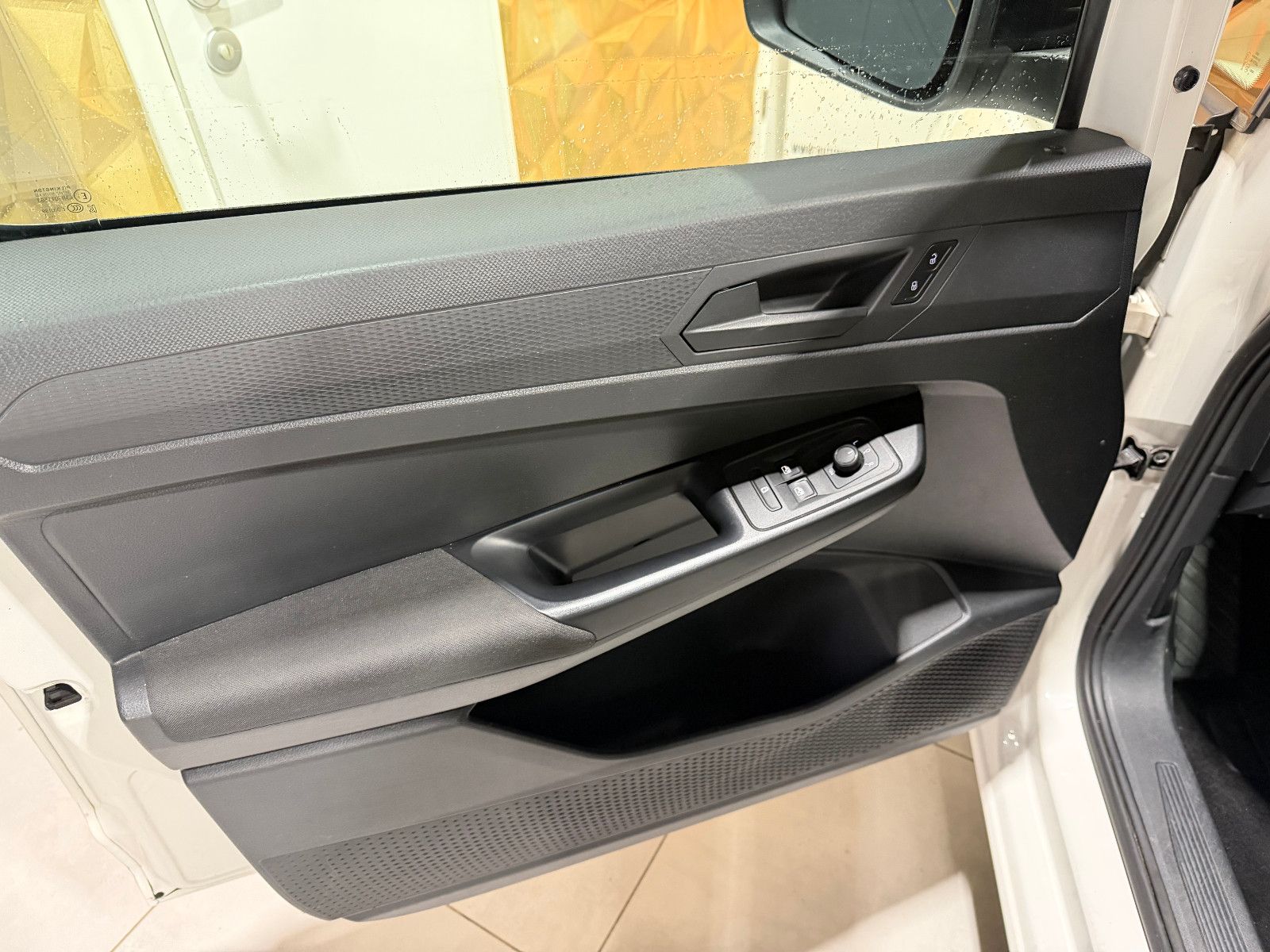 Fahrzeugabbildung Volkswagen Caddy  BLUETOOTH/AUTO-HOLD/ACC/TEMPOMAT/