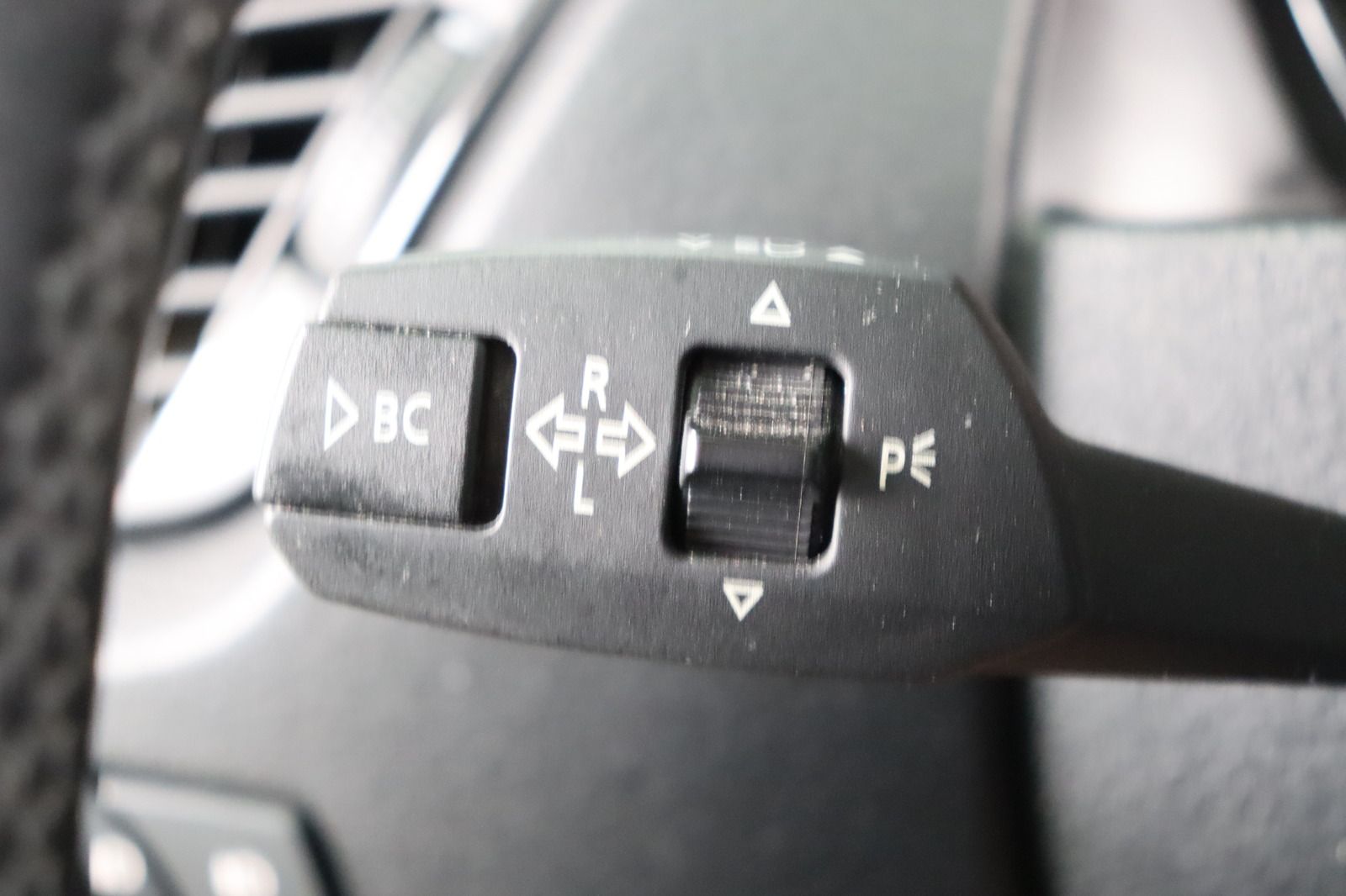 Fahrzeugabbildung BMW X1 18i * X-Line * Xenon * Sitzhzg.