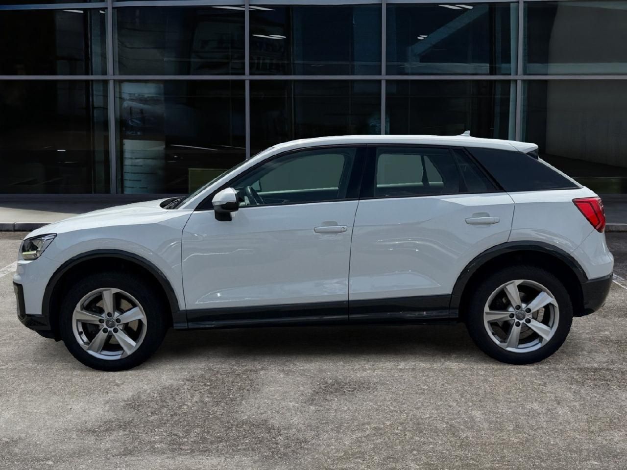 Fahrzeugabbildung Audi Q2 sport