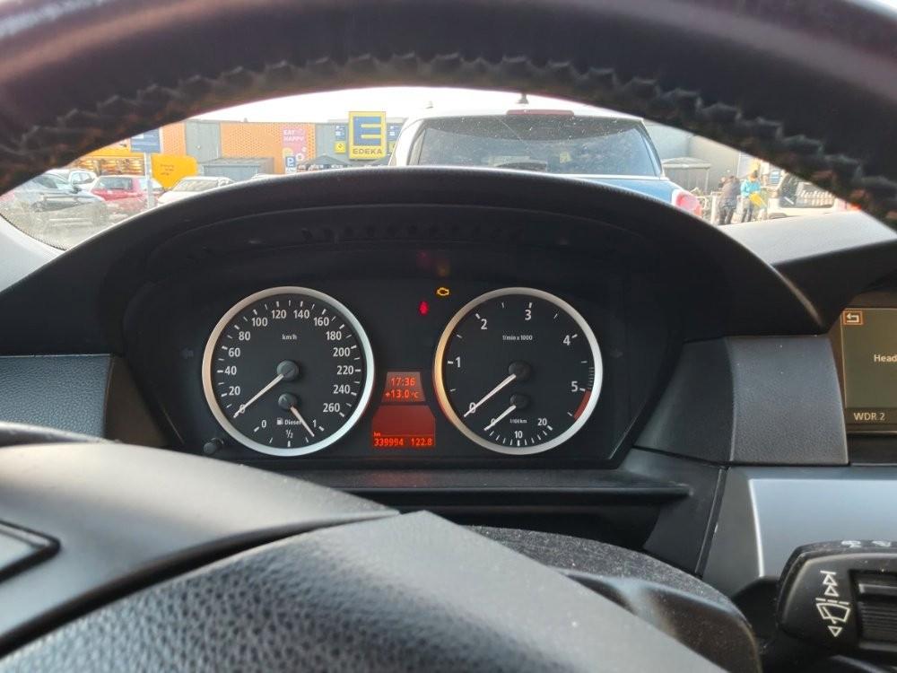 BMW 530 2004 — photo 8