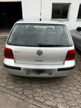 Volkswagen VW Golf IV - TÜV Neu - Volkswagen Golf aus 2001: Iv
