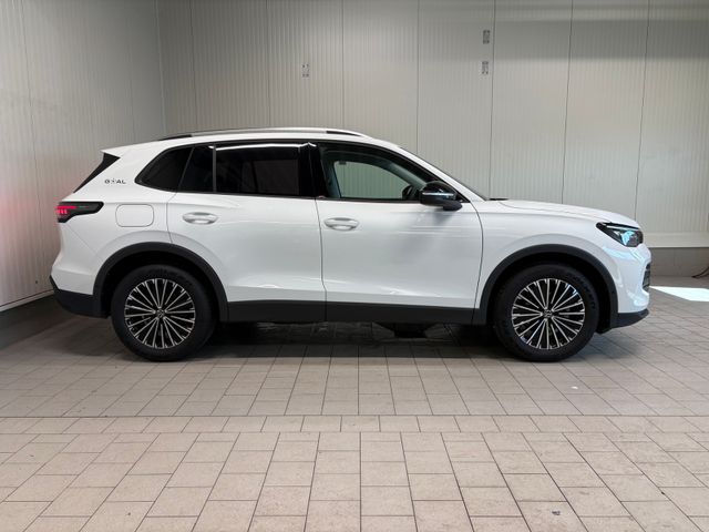 Tiguan Goal 1.5 eTSI DSG NAVI KAM ACC