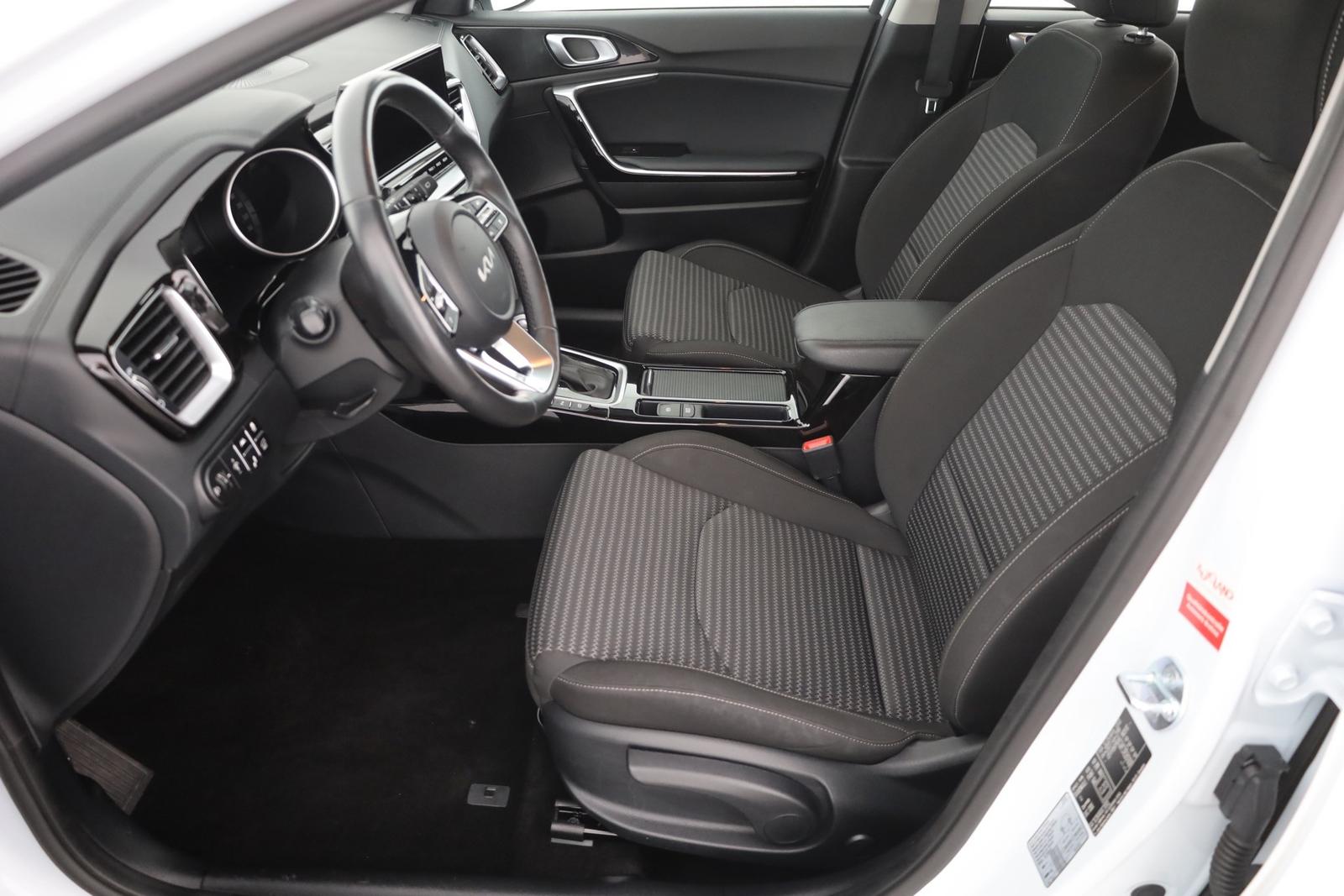 Kia Ceed SW 1.6 CRDi DCT7 LED Navi Kamera AHK ACC