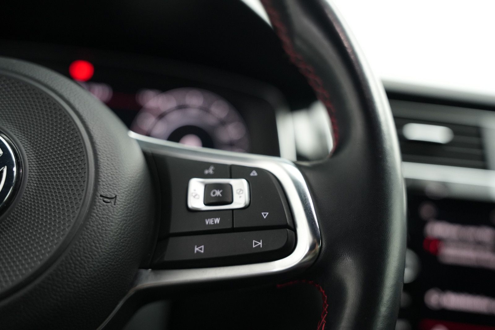 Fahrzeugabbildung Volkswagen Golf VII GTI Performance *Virtual*Automatik*SHZ*