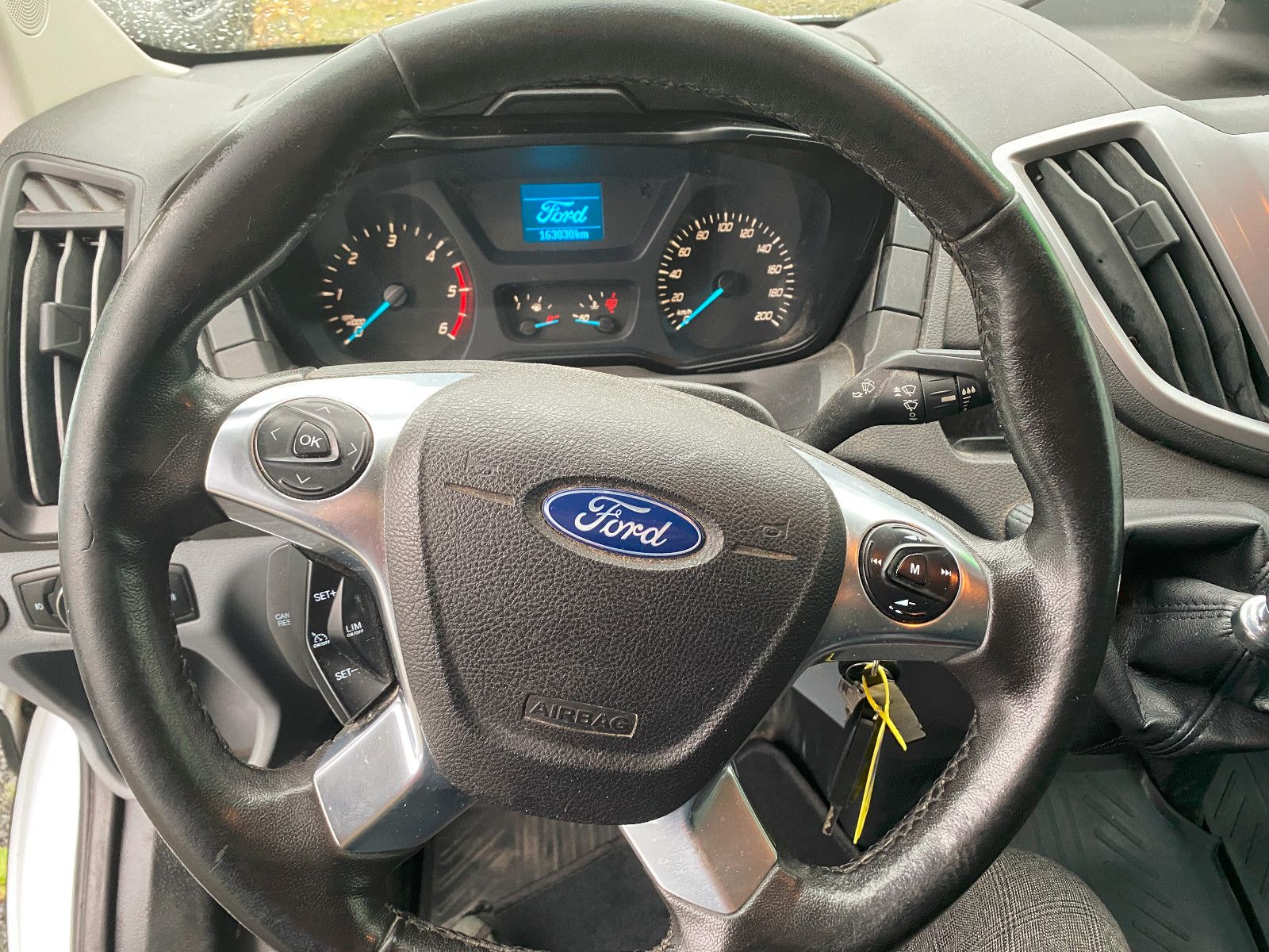 Fahrzeugabbildung Ford Transit 350 L3 Koffer mit LBW,Klima,StH ,kamera