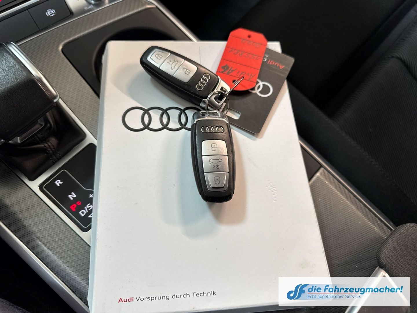 Fahrzeugabbildung Audi A6 Avant 35 TDI sport Navi Digitales Cockpit LED