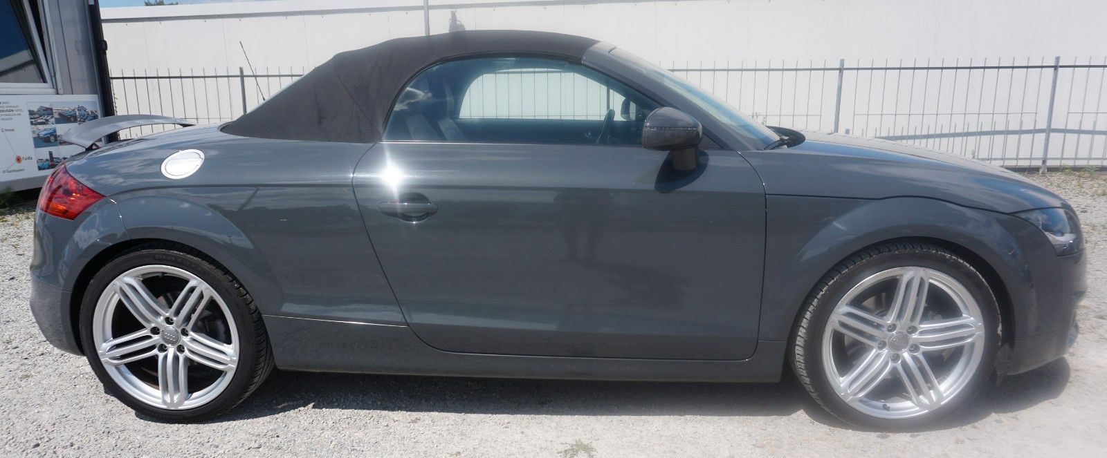 Fahrzeugabbildung Audi TT Roadster 2.0 TFSI quattro,Leder,Navi,Xenon,SH