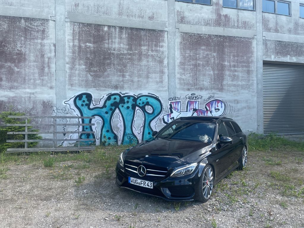 Image of Mercedes-Benz C 400