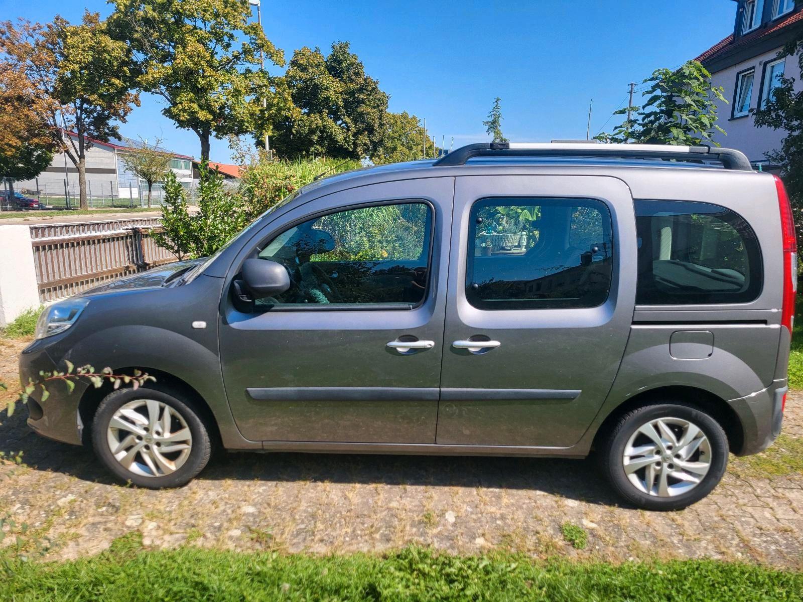 Renault Kangoo 2014 — rear view