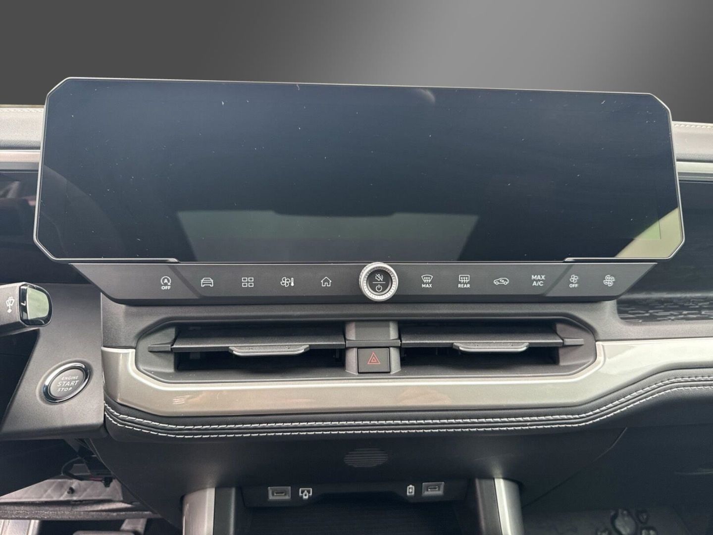 Fahrzeugabbildung Jeep Compass MY26 FIRST EDITION E-HYBRID PANO VOLL