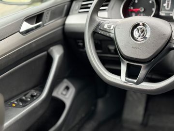 Volkswagen Passat Variant - 8